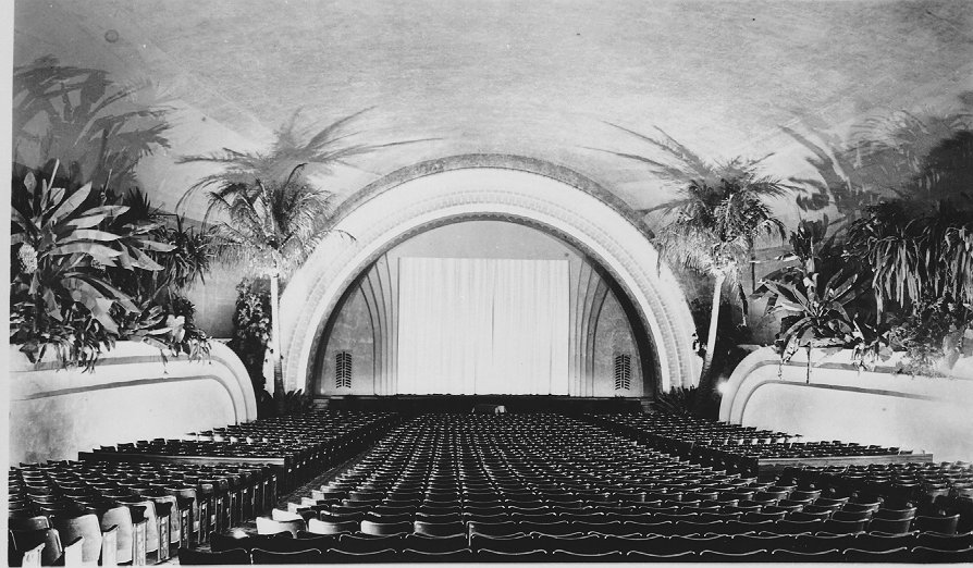 neg_1266_Waikiki_Theater_1941.jpg